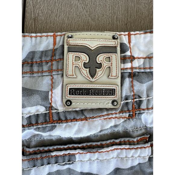 ROCK REVIVAL grey camo Volcano Stitch pockets military army cargo shorts 38 - Picture 4 of 9